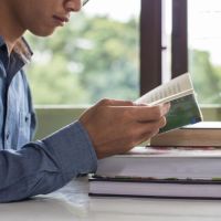 Minat Baca Orang Indonesia Menyedihkan, Akademisi ITB Dorong Karya Thomas Friedman Jadi Bacaan Wajib