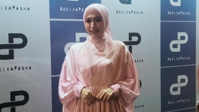 Jelang Ramadan dan Lebaran 2024, Adelia Pasha Luncurkan Raya Collection: Kaftan hingga Sarimbit Keluarga