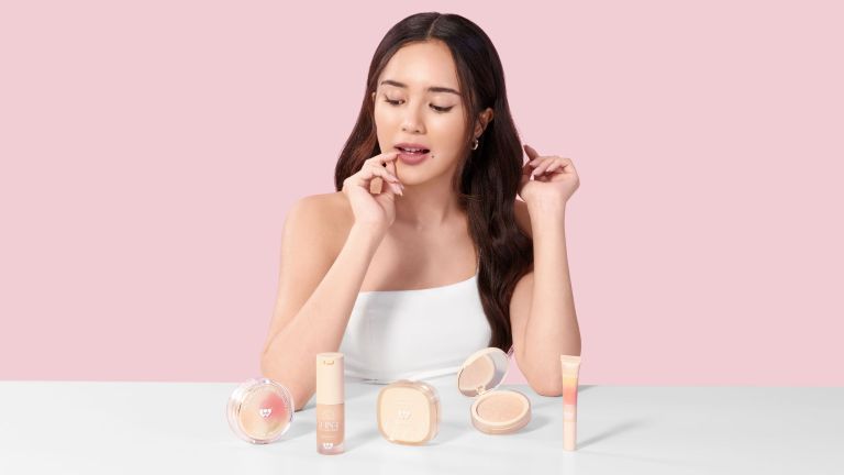 Simpel Banget! Ini 3 Kreasi Make up Natural Merona ala Beby Tsabina