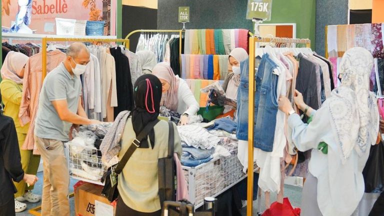 Sisterhood Modest Bazaar Hadirkan Diskon Spesial, Mau Berburu Outfit Lebaran?