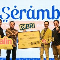 Nasabah Bank DKI Sudah Bisa Tarik Tunai Tanpa Kartu di ATM BRI