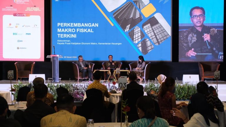 Menjaga Asa Indonesia Emas Berkelanjutan, Warta Ekonomi Hadirkan Economic dan Business Outlook 2024