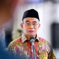 Menko PMK Bantah Tudingan Kubu AMIN dan Ganjar-Mahfud Soal Politisasi Bansos di Pilpres 2024