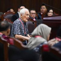 Debat Sengit Romo Magnis dan Yusril Mahendra di Sidang PHPU Soal Etika dan Filsafat