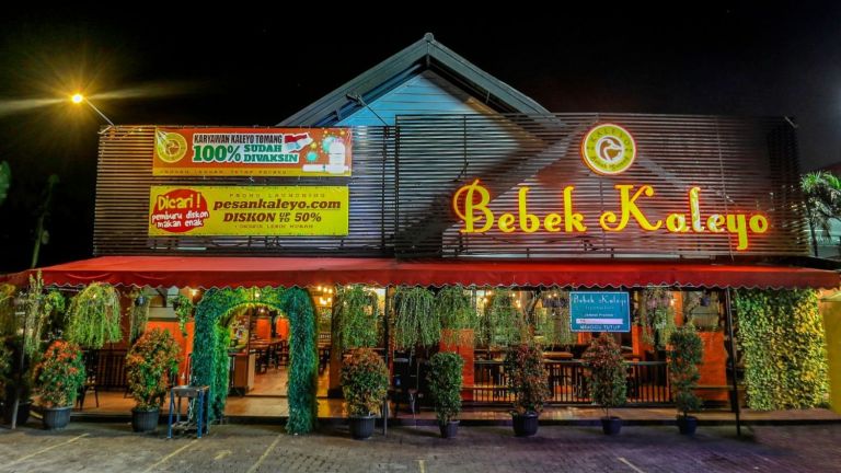 Merunut Jejak Kesuksesan Restoran Bebek Kaleyo yang Tak Pernah Sepi Pengunjung