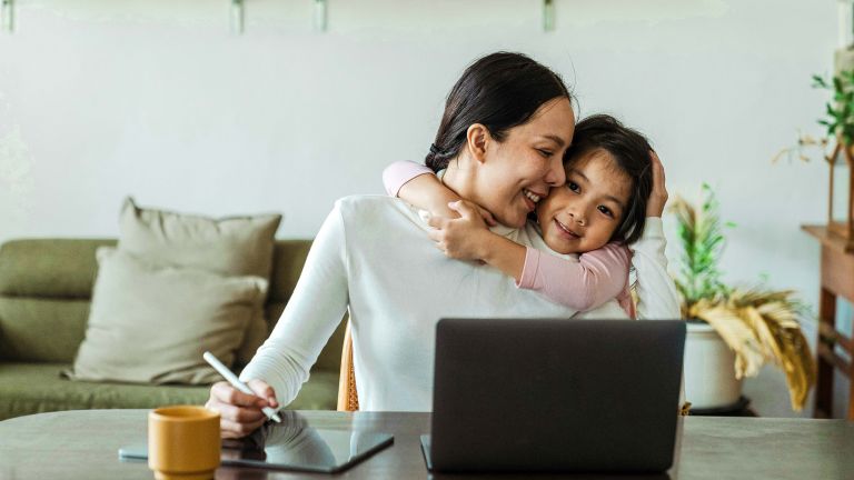 10 Rekomendasi Kerja Sampingan Online, Hasilkan Cuan dari Rumah!