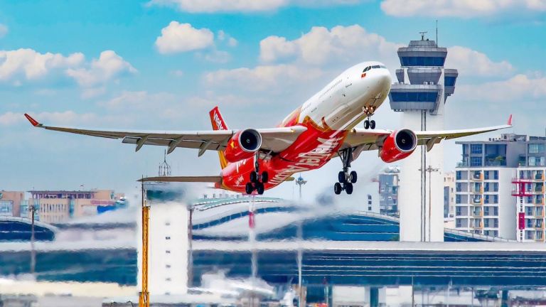 Laba Semester I/2024 Vietjet Lampaui Target 21%