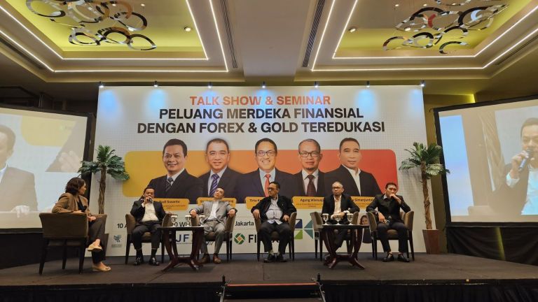 Bulan Literasi PBK 2024, JFX Gelar Talk Show 'Peluang Merdeka Finansial'