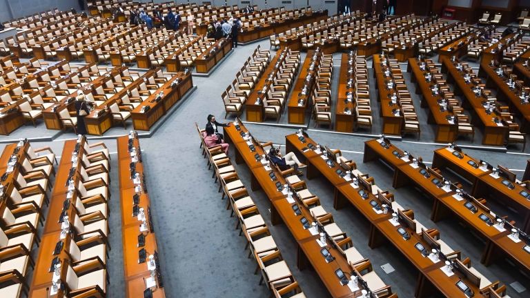 Kementerian Bertambah, Yaa... Komisi Juga Bertambah