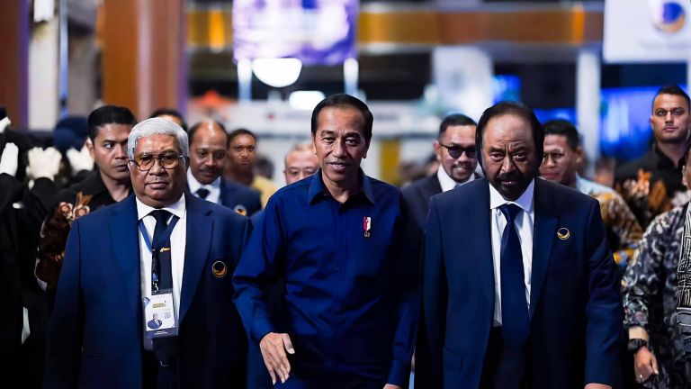 Senangnya Jokowi Kala Surya Paloh Dukung Prabowo-Gibran