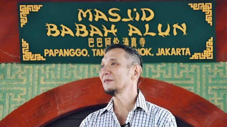 Menyebar Syiar Islam Lewat Pembangunan Masjid Babah Alun dan Sedekah Nasi Kuning