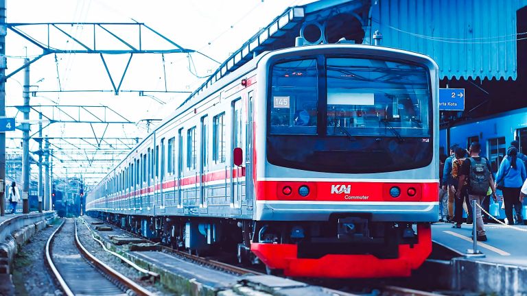 Polemik Subsidi KRL Berbasis NIK di 2025, Anak Kereta Teriak Tak Terima