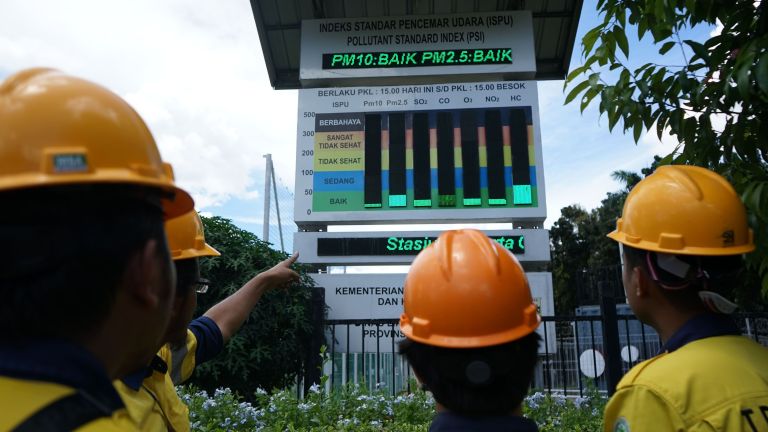 Dukung KLHK Pantau Kualitas Udara, GreenTeams Tambah 60 Unit Air Quality Monitoring System