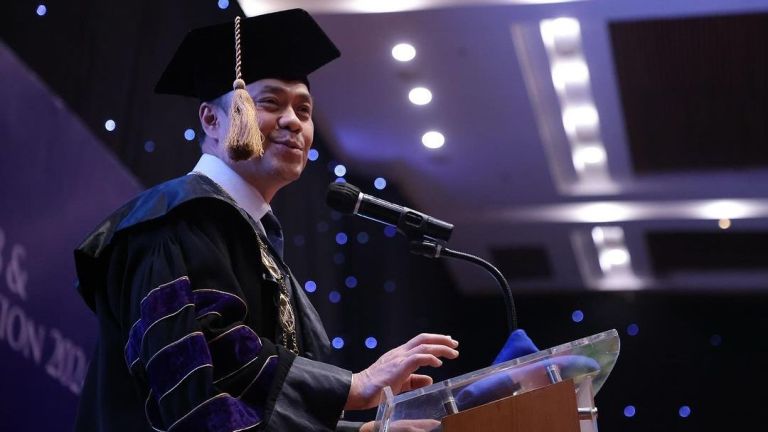 ESQ Business School Wisuda Ke-8 dan Sambut Mahasiswa Baru Universitas UAG