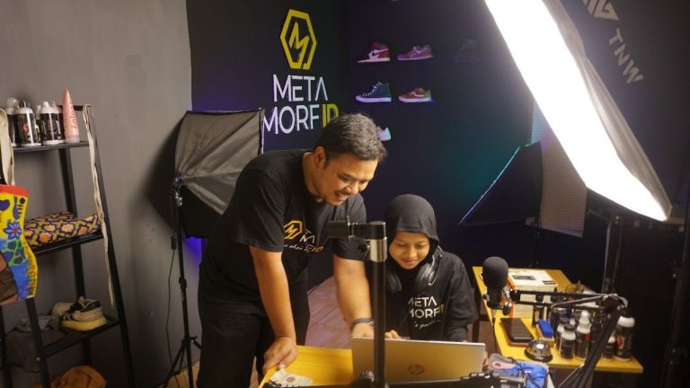 Resep Sukses Raup Cuan di E-commerce dari Pengusaha Produk Shoes Care