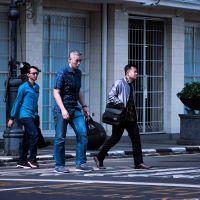 YouGov: Meski Ekonomi Menantang, Dua dari Tiga Orang Indonesia Tetap Positif Menatap Masa Depan