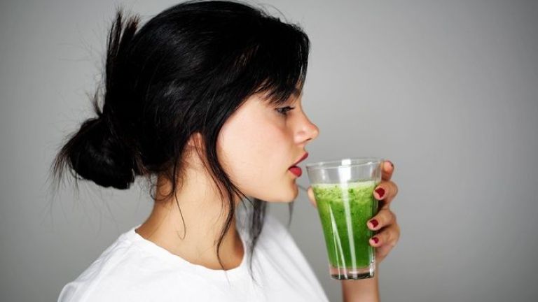 13 Manfaat Luar Biasa dari Green Smoothies, Tertarik Coba?