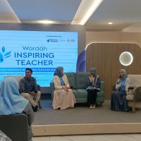 Apresiasi Pahlawan Tanpa Tanda Jasa dalam Wardah Inspiring Teacher: Program Pemberdayaan Guru Indonesia