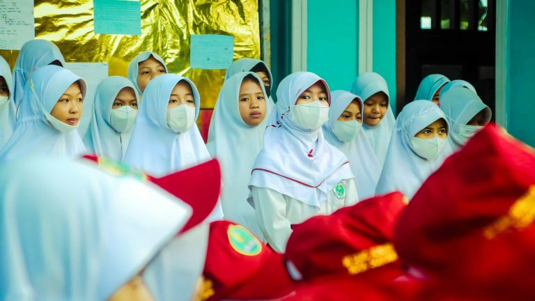 Memutus Rantai Generasi Putus Sekolah Guna Mewujudkan Indonesia Emas 2045