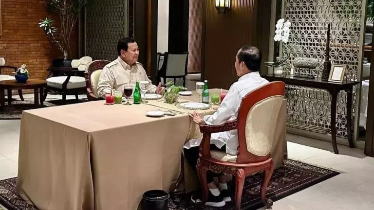 Pengakuan Jokowi Saat Makan Malam dengan Prabowo: Bahas Politik dan Ekonomi