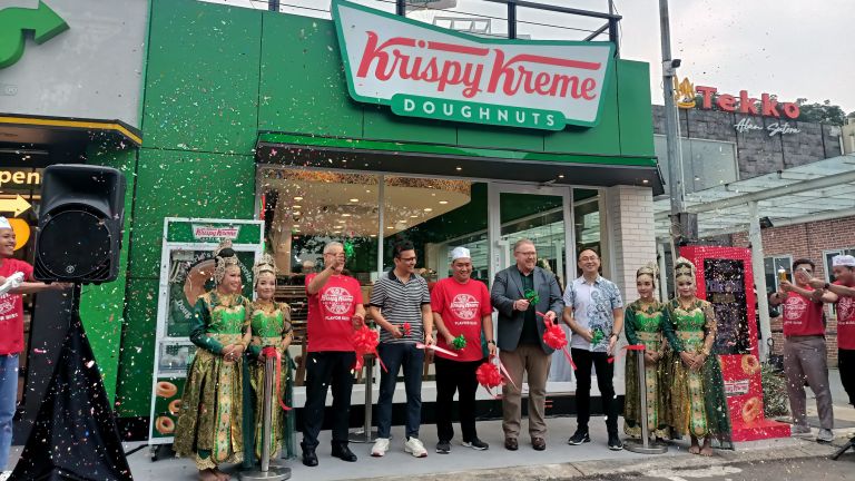 Krispy Kreme Buka Gerai Baru dengan Membawa Kebahagiaan di Alam Sutera