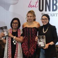 Tuangkan Kisahnya dalam Buku Broken But Unbroken, Kartika Soeminar Bagikan Edukasi soal NPD