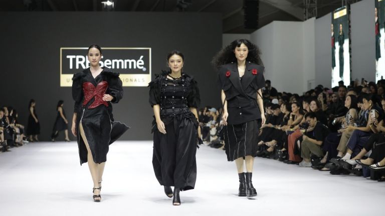 TRESemmé Kembali Dipercaya Jadi Official Hair Partner Jakarta Fashion Week 2025