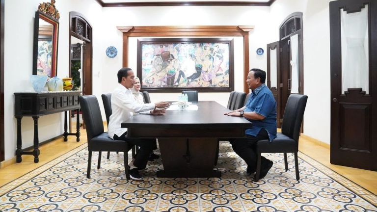 Pertemuan Prabowo-Jokowi Hanya Pertemuan 2 Bestie Biasa