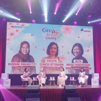 The Beauty of GIVing: Dukung Perempuan Muda untuk Berkarya dan Berdaya