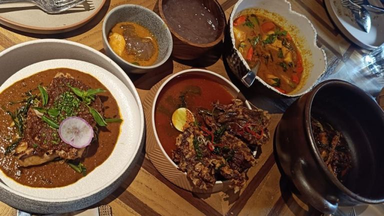 Semaja Luncurkan Menu 'Eastern Heritage' Karya Chef Glenn Erari