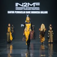 Dukung Ekonomi Hijau, IN2MF 2024 Promosikan Sustainable Fashion dengan Karya Wastra Lokal