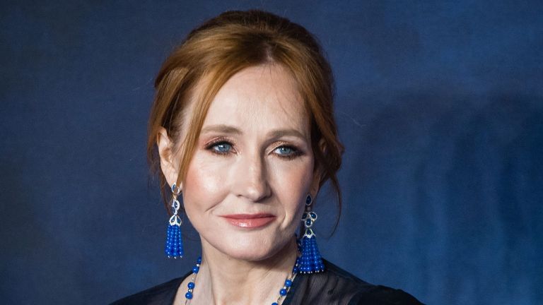 Daftar Buku Karya J.K Rowling, Salah Satunya Harry Potter!