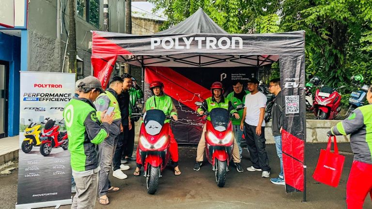 Kolaborasi POLYTRON dan Gojek Luncurkan Program Khusus Mitra Pengemudi Mudahkan Kepemilikan Motor Listrik