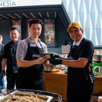 Wujud Peringati Hari Ibu Nasional, Andrew Susanto Berbagi 5000 Porsi Makanan Gratis untuk Para Ibu