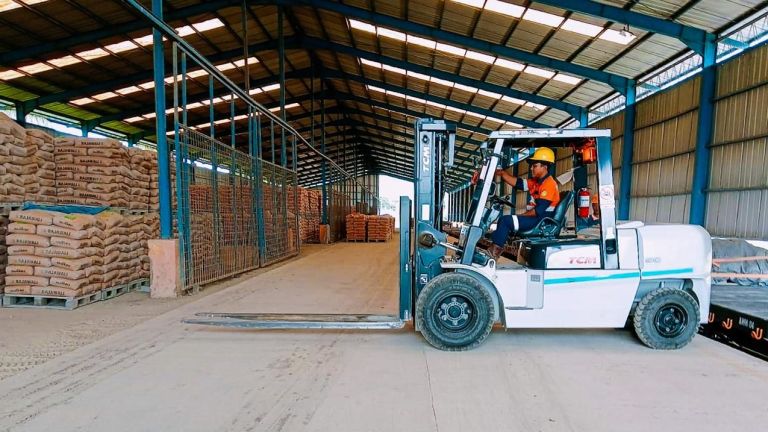 KAI Logistik Reaktivasi Terminal Barang Stasiun Kretek