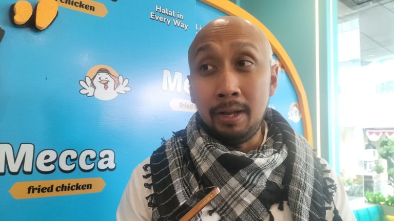 Cerita Gufron Syarif Hadirkan Ayam Mecca, Resto Fried Chicken dengan Misi Pro Palestina