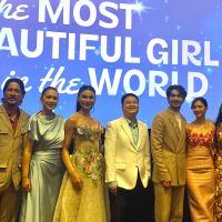 Robert Ronny Memprotes Standar Kecantikan Lewat The Most Beautiful Girl in The World