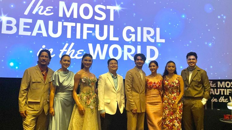 Robert Ronny Memprotes Standar Kecantikan Lewat The Most Beautiful Girl in The World