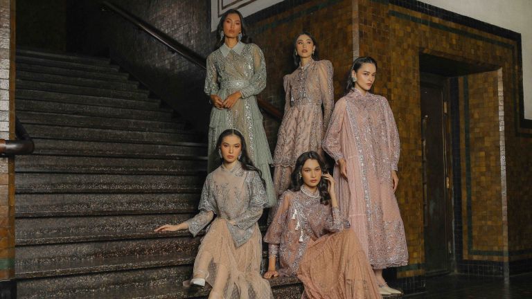 Sambut Idulfitri, Barli Asmara Persembahkan Koleksi Prêt-à-Porter Bertajuk Whisper of Grace