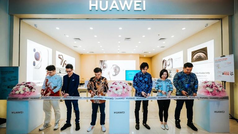 HUAWEI Experience Store Hadir di Cibinong City Mall