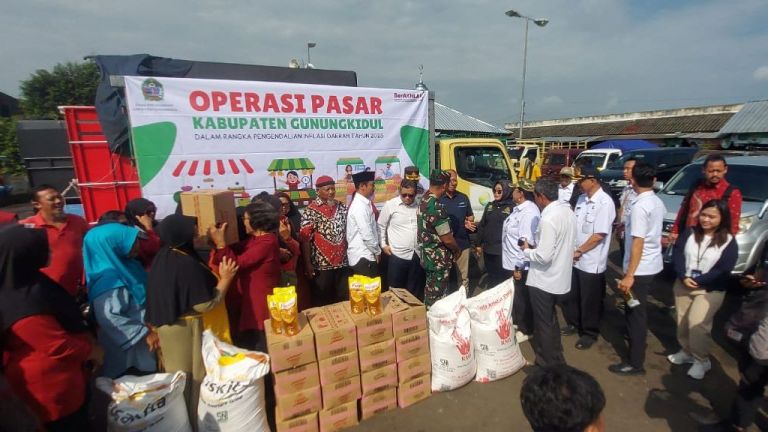 Tingkatkan Pendistribusian Stok, Rajawali Nusindo Jaga Pasokan Minyak Goreng