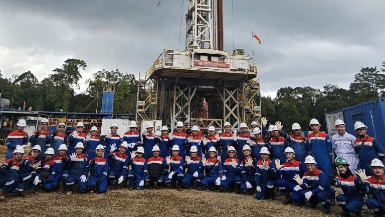 Apresiasi Kinerja dan Komitmen Keselamatan Kerja, Bos Pertamina Drilling Kunjungi Rig di Tarakan