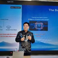Huawei Dorong Adopsi AI melalui Solusi Cloud Full-Stack