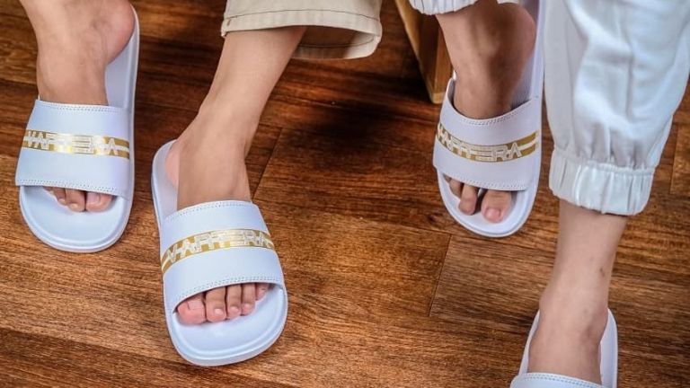 Mimpi Sederhana di Tengah Keterbatasan, Cerita Tiopilus Sukses Rintis Vantera Brand Sandal Lokal