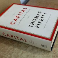8 Buku Ekonomi yang Wajib Dibaca Jika Anda Ingin ‘Selangkah Lebih Cerdas’ dari Para CEO