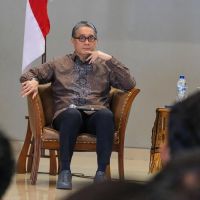 Akar Masalah Badai PHK Industri Media