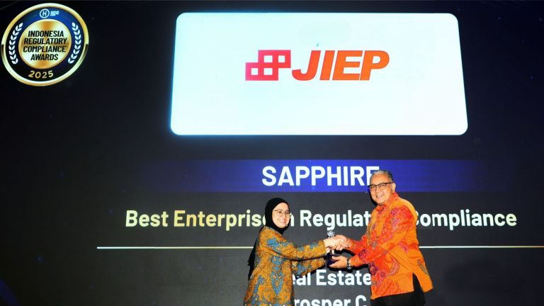 JIEP Sabet ‘Best Enterprise in Regulatory Compliance’ pada Indonesia Regulatory Compliance Awards 2025