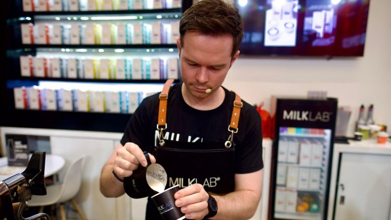 MILKLAB Perkuat Strategi Plant-Based Lewat Pendekatan Komunitas Kopi Tanah Air