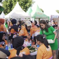 Gaungkan Gaya Hidup Sehat, Nutriflakes Bagikan 20.000 Sample Gratis di 4 Kota