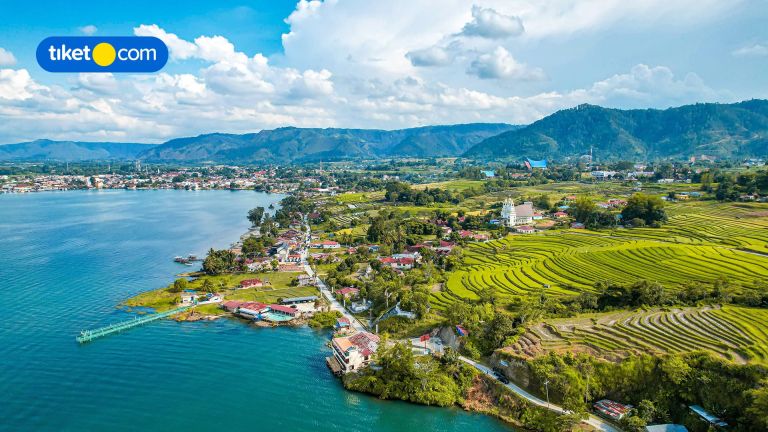 4 Pilihan Akomodasi di Sekitar Danau Toba dan Samosir, Cocok untuk Destinasi Liburan Nih!